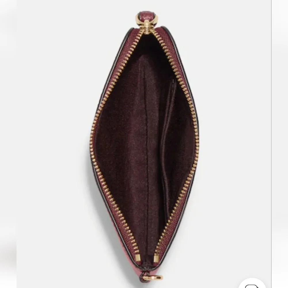 Coach Boxed Leather Corner Zip Wistlet in Gold/ Black Cherry - Picture 3 of 10